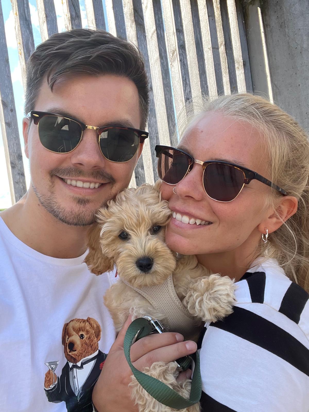 Denny und Linda mit Hund