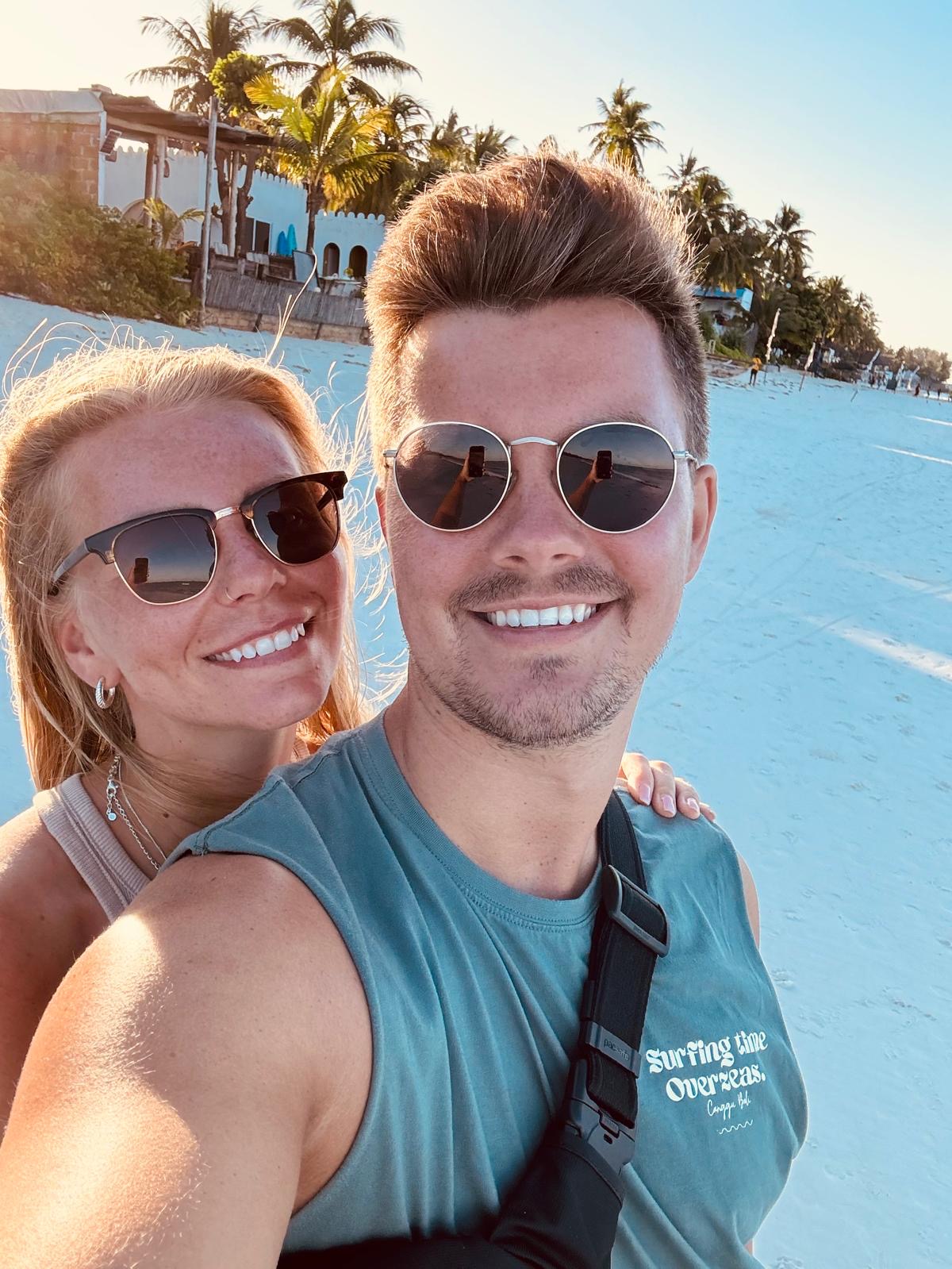 Denny und Linda am Strand